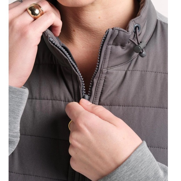 TravisMathew Espresso Martini Full Zip Jacket Gray Women’s XXL - Picture 2 of 10